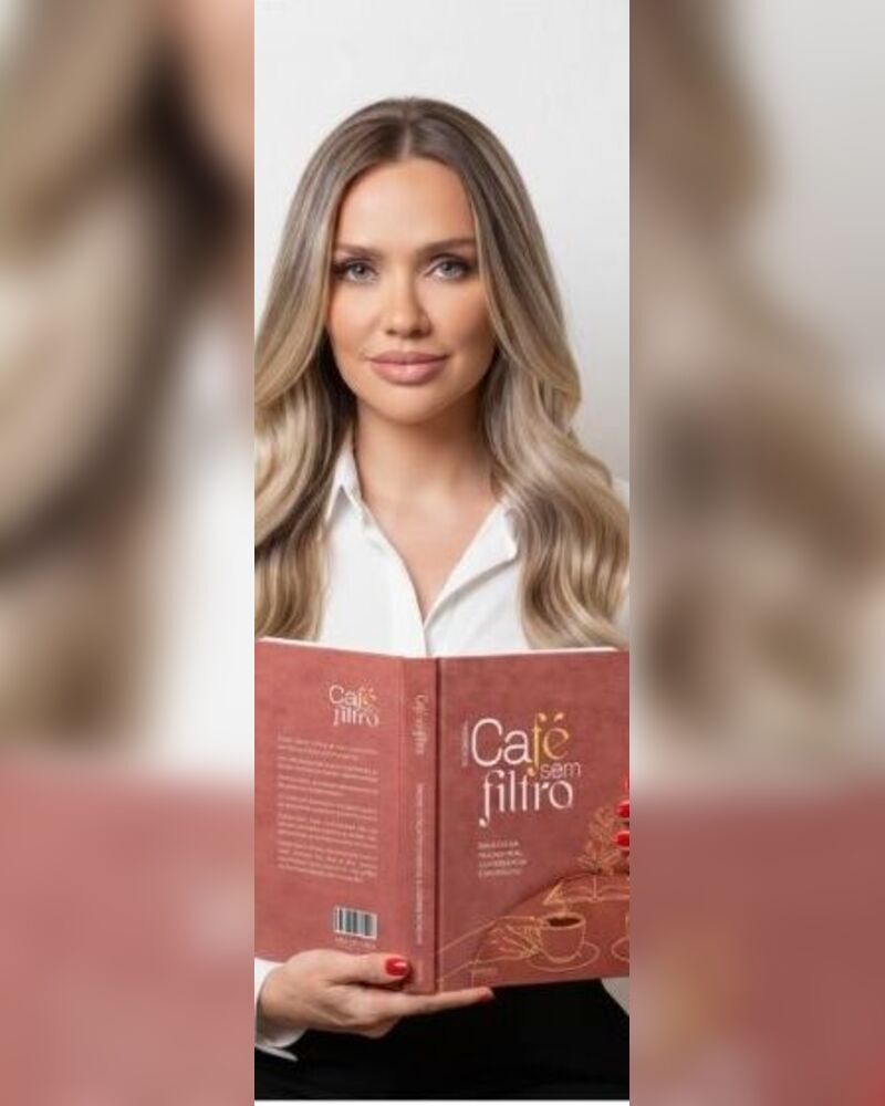 Adriana Zenker Schrank